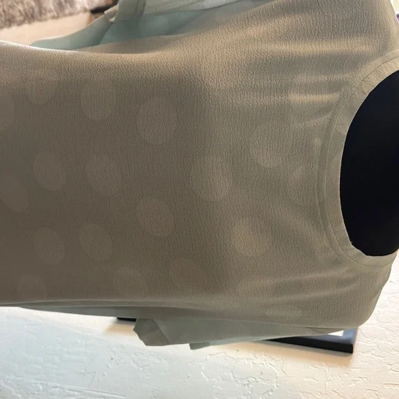 Donna Karan Green Blouse with Relaxed Tie Front - Picture 8 of 10